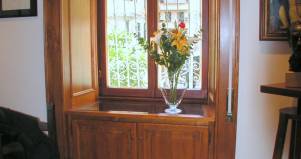 Rivestimento-finestra-macchinetta in legno