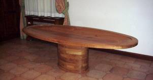 Tavolo-legno-ellittico-design